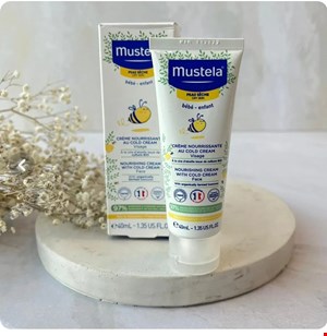 کرم مرطوب و تغذیه کننده موستلا گلد کرم mustela